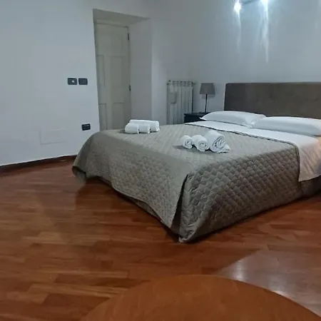 Residenza Nunziatella * Naples