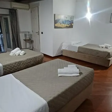 Residenza Nunziatella Апартаменты Неаполь