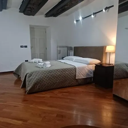 דירה Residenza Nunziatella נאפולי